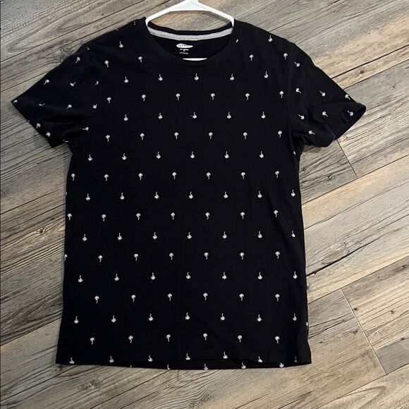 Old Navy Black Tee with White Mini Palm Print - Picture 1 of 4